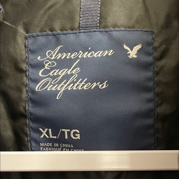 American Eagle Outfitters Navy and Blue Quilted Vest with Faux Fur Hood - Picture 2 of 8